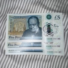 3 x AA19 QE2 2016 Uncirculated Consecutive £5 Pound Notes