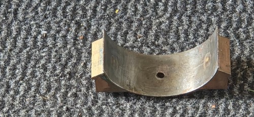 Live steam gauge saddle - live, 3