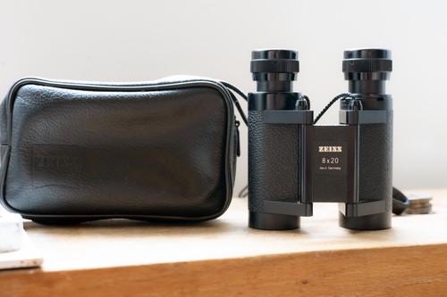 Carl zeiss compact binoculars - zeiss,