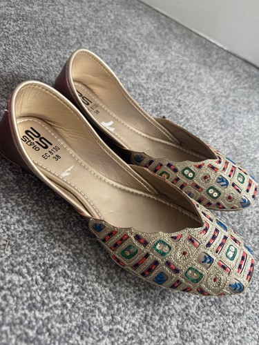 Stylo embroidered khussa flats - stylo,