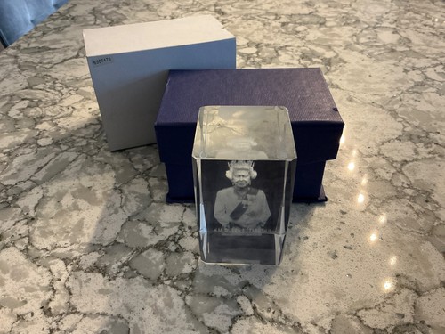 Collectable queen elizabeth - hm,