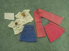 VINTAGE SINDY DOLL OUTFIT MIX N MATCH NICE ONE, SMILER T-SHIRTS. PEDIGREE 1977