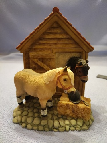 Horse and stable book - stable, end