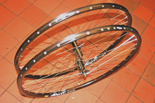 SHIMANO CUES HUBS / MAVIC