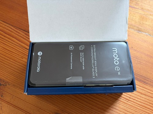 Motorola moto e14 - e14, green