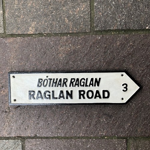 Raglan road cast iron street - road,