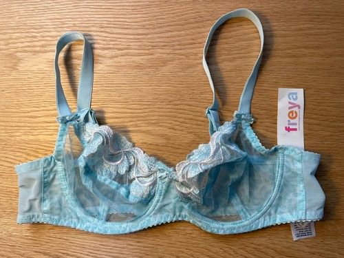 Bnwt freya blue - bnwt,
