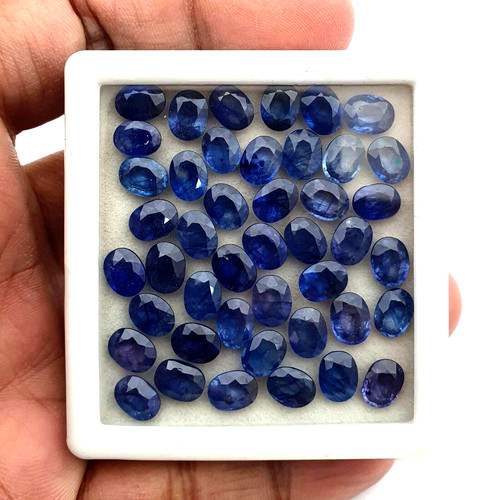 Natural blue sapphire oval cut - blue,