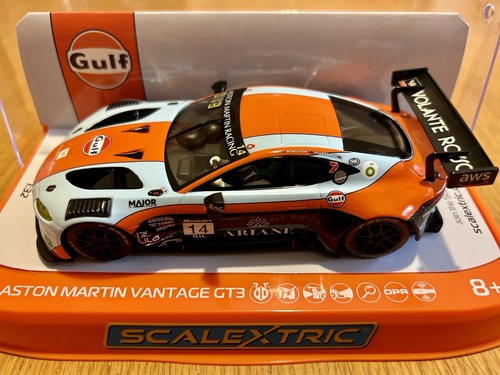 New scalextric c4655 aston - scalextric,