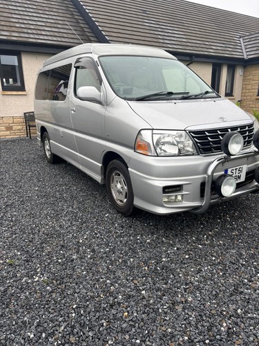 Toyota grand hiace poptop low - toyota,