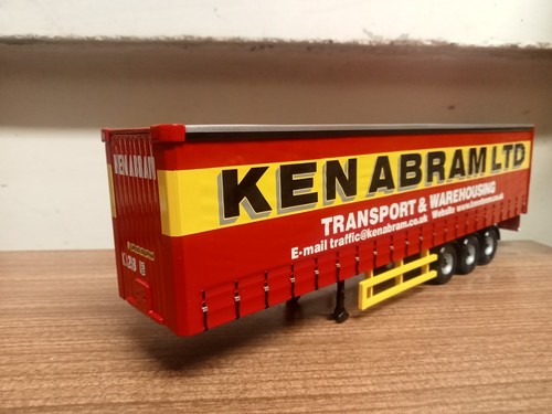 Corgi modern truck heavy - modern,