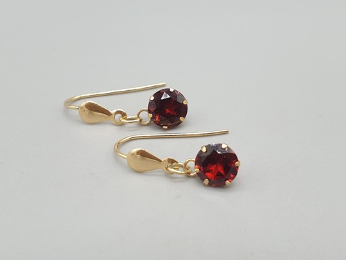9ct yellow gold garnet - 9ct,