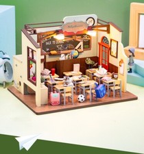 DIY Wooden Miniature Dollhouse