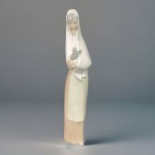 NAO by LLADRO Lady Holding