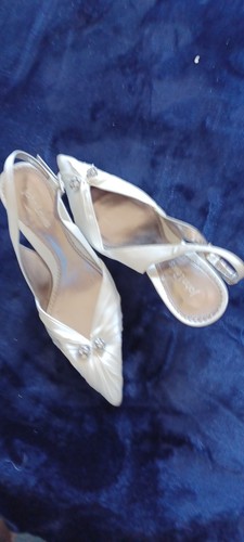 Size cream soft shoes - size,