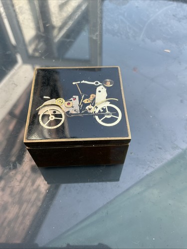 Small brass trinket pill - trinket, box
