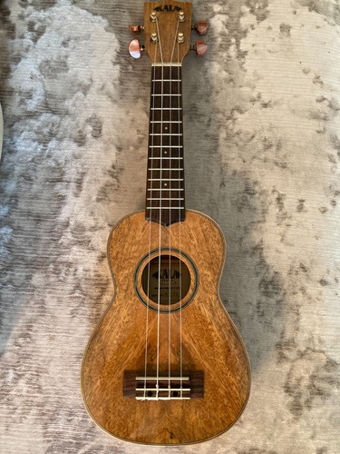 Kala soprano curly mango - soprano,