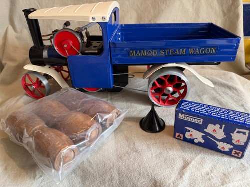 Vintage mamod steam wagon - steam,