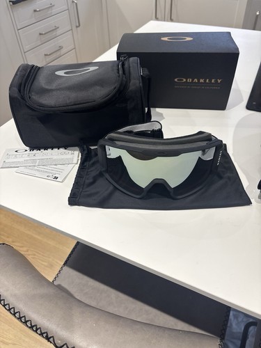 Oakley line miner - oakley, ski