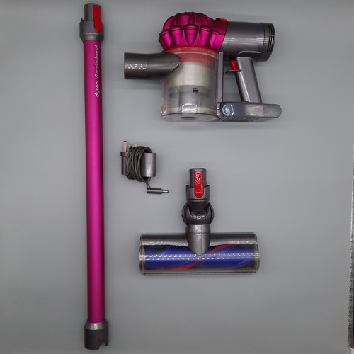 Spares repairs dyson v7 - **spares,