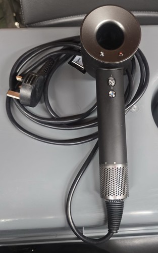 Dyson supersonic hair - supersonic, dryer