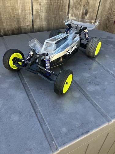 Kyosho ultima rb7 2wd - ultima,
