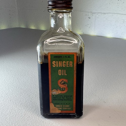 Vintage singer sewing machine - singer,