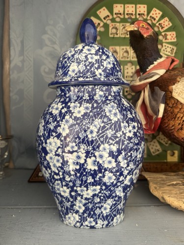 Large blue white chinoiserie - white,