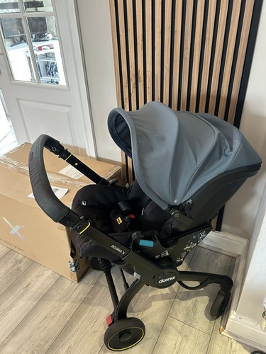 Doona travel stroller euc - x,