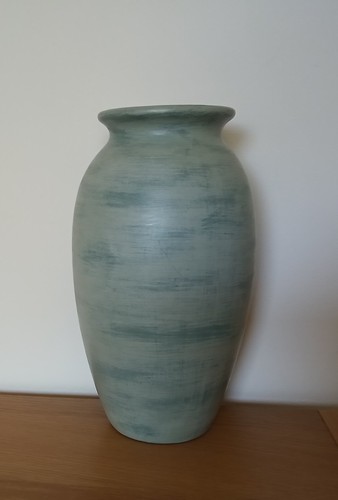 Large vintage studio art - large, vase