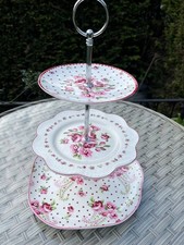Vintage style 3 tier cake