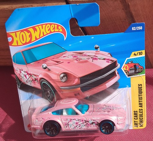 Hotwheels art cars - art, datsun
