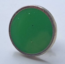 NSPCC FULL STOP PIN BADGE GREEN BUTTON LAPEL BROOCH CHARITY COLLECTABLE