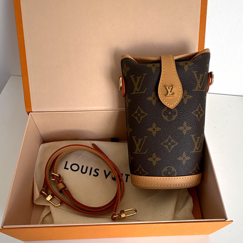 Louis vuitton monogram - louis,