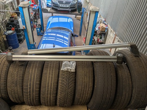 Nissan qashqai roof bars - nissan,