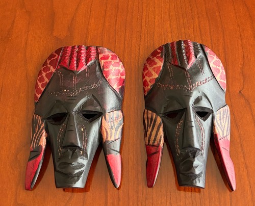 Maasai hand carved - hand,