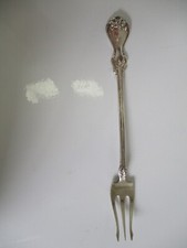 ANTIQUE WHITING STERLING PICKLE FORK 6"  PAT. APP FOR HALLMARK