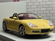 1:18 *BOXED* UT MODELS PORSCHE