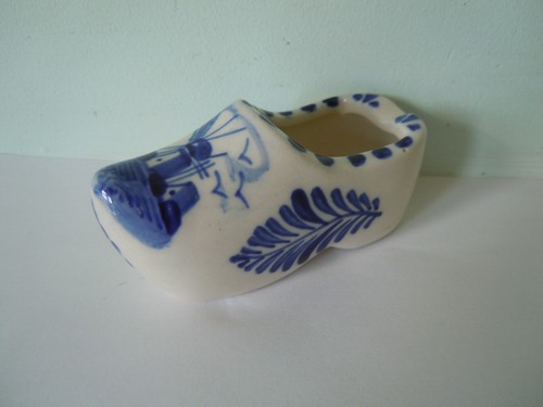 Delft pottery blue white - pottery, blue/white