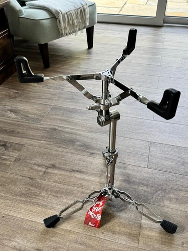 Pearl 930 snare - pearl, stand