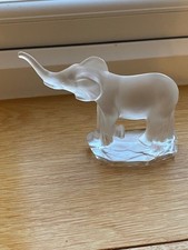 Nice frosted glass elephant by Nachtmann 13cm long x 9cm height