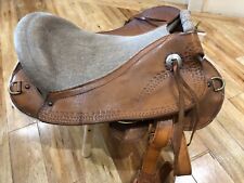 Western-style Saddle: Authentic hand-made leather South American Gaucho saddle