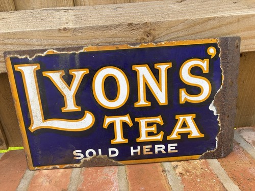 Vintage lyon tea - tea, here