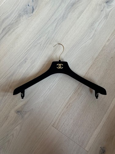 New auth chanel - black, velvet