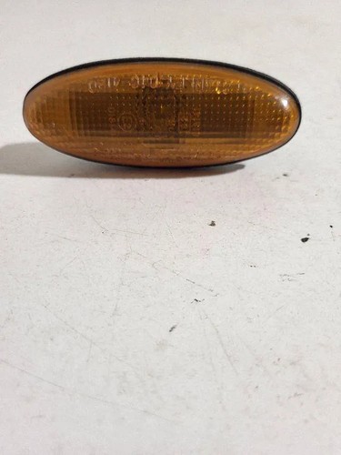 Mazda 323 front - vi,