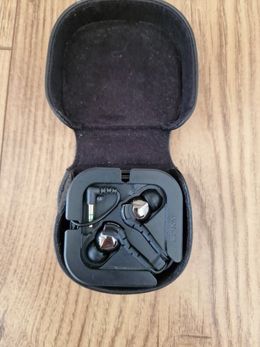 Vintage sony headphones - sony,