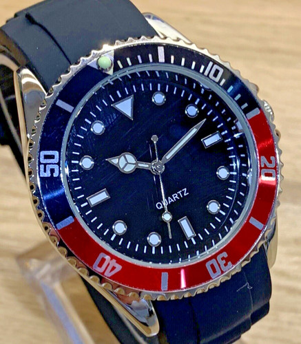 Divers style homage quartz
