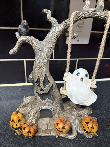 Maxx halloween ghost - tk,