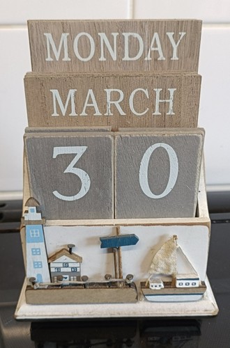 Nautical wooden perpetual - nautical,