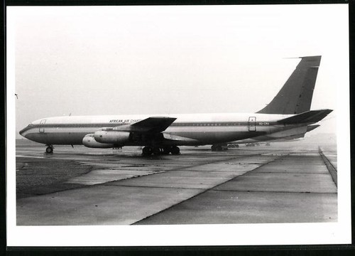 Photograph aircraft boeing - photograph,